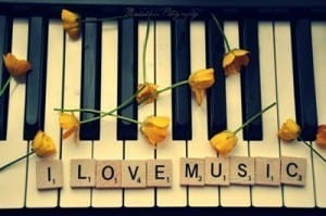 flowers-i-love-music-piano-yellow-Favim.com-285878