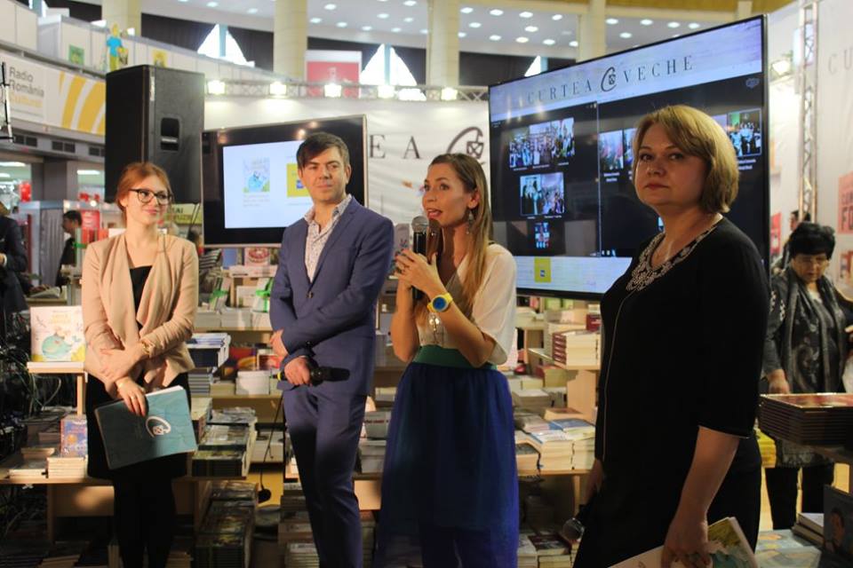 Prima lansare de carte transmisă live in 19 orase din tara