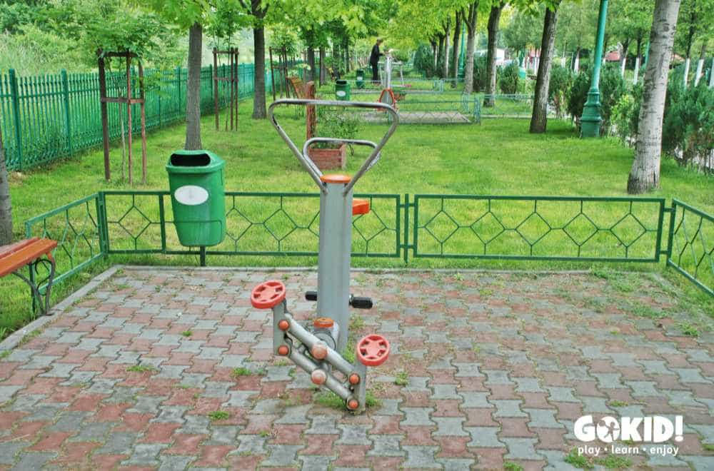 Parcul Lumea Copiilor din Sectorul 4, Bucureşti aparate fitness Parcul Lumea Copiilor din Sectorul 4, Bucureşti aparate fitness