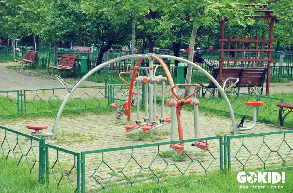 Parcul Lumea Copiilor din Sectorul 4, Bucureşti aparate fitness Parcul Lumea Copiilor din Sectorul 4, Bucureşti aparate fitness