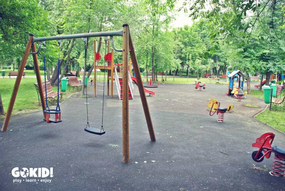 Parcul Lumea Copiilor din Sectorul 4, Bucureşti loc de joaca Parcul Lumea Copiilor din Sectorul 4, Bucureşti loc de joaca