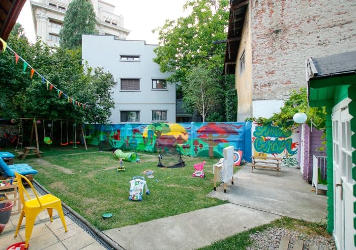 Amai Garden - Gradina cu Loc de Joaca Petreceri in Inima Bucurestiului playground outdoor