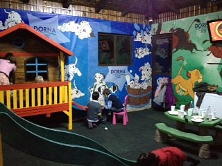 jieni restaurant cu loc de joacă